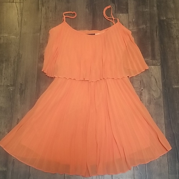 Dress - Picture 2 of 13